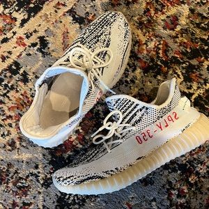 Clone Yeezy 350 zebra